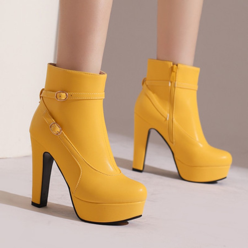 Ethnic Fashion For Ladies - Botas de plataforma a la moda