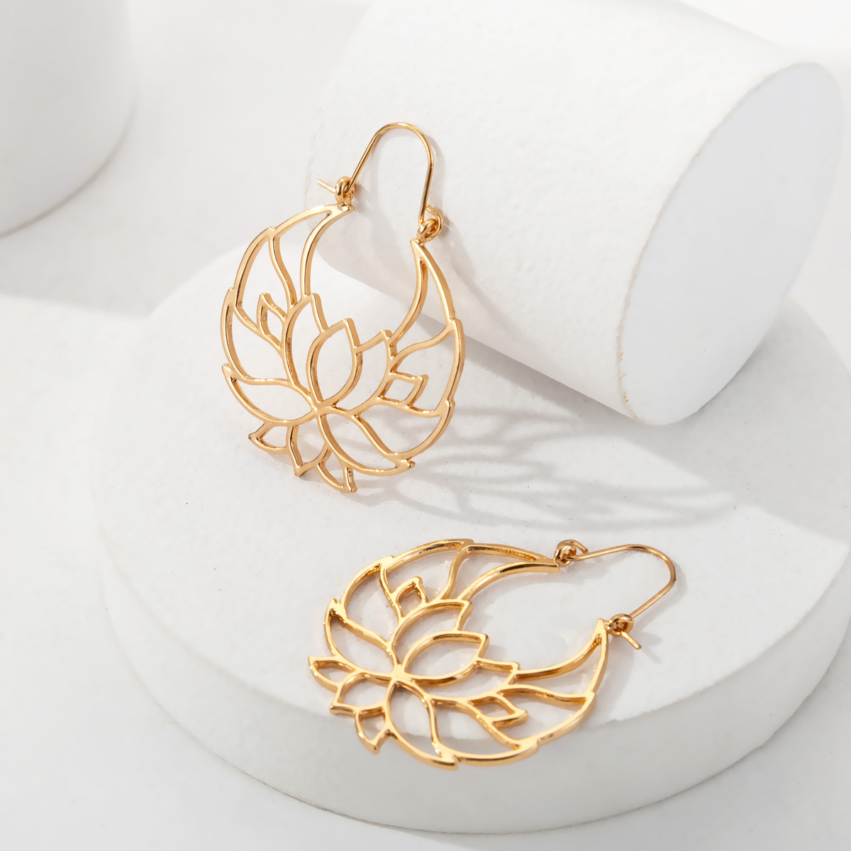 Pendientes huecos tallados en  - Ethnic Fashion Instagram reseña y precio